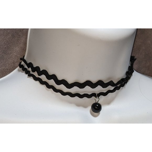 Double Layer Zigzag Choker - Picture 3 of 3